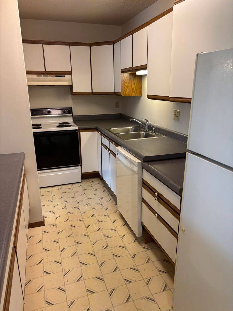 3104 Ross Ave, Schofield, WI 54476 - Apartment for Rent - Image 8