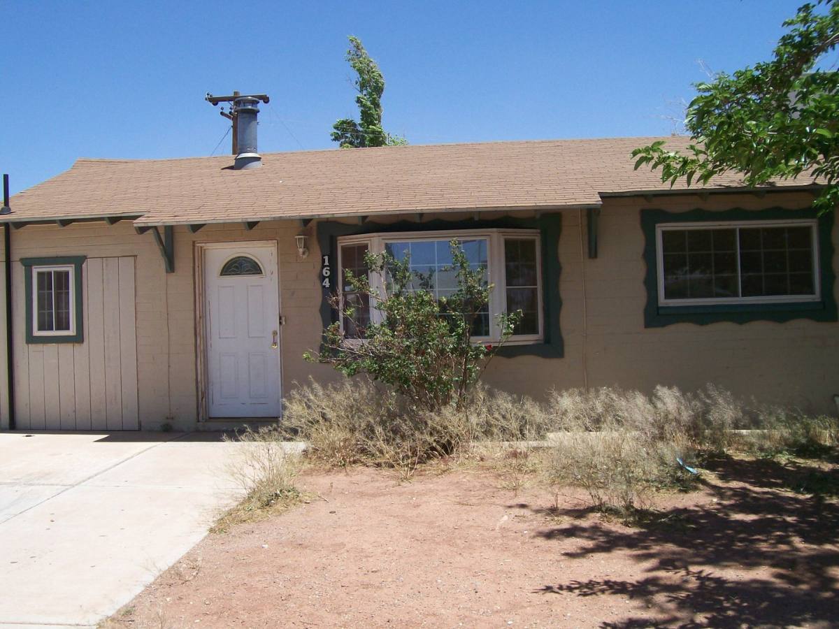 164 Cochise, Winslow, AZ 86047 - House for Rent - Image 1