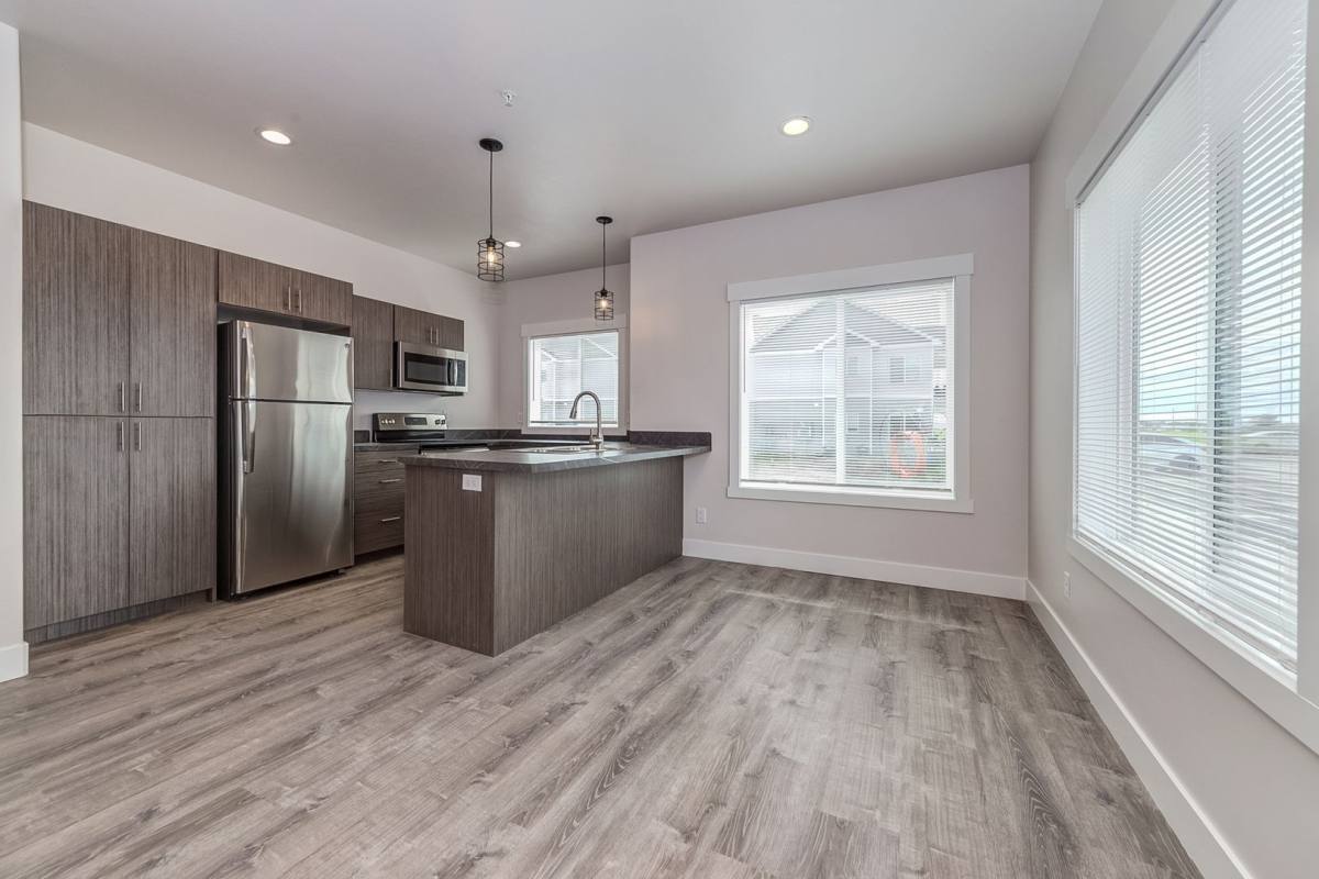 425 S 3rd W, Sugar City, ID 83448 - Apartment for Rent - Image 1