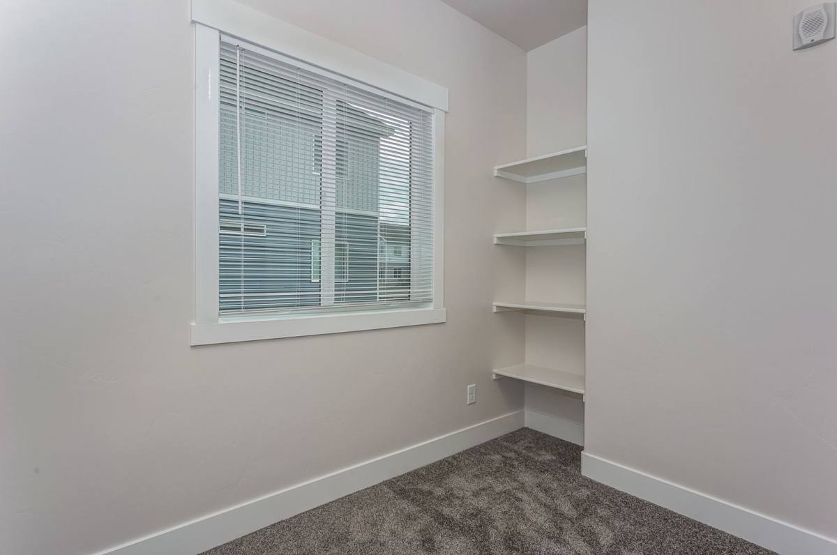 425 S 3rd W, Sugar City, ID 83448 - Apartment for Rent - Image 10
