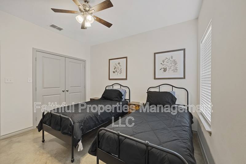16246 County Rd 4100 #31, Lindale, TX 75771 - Apartment for Rent - Image 4