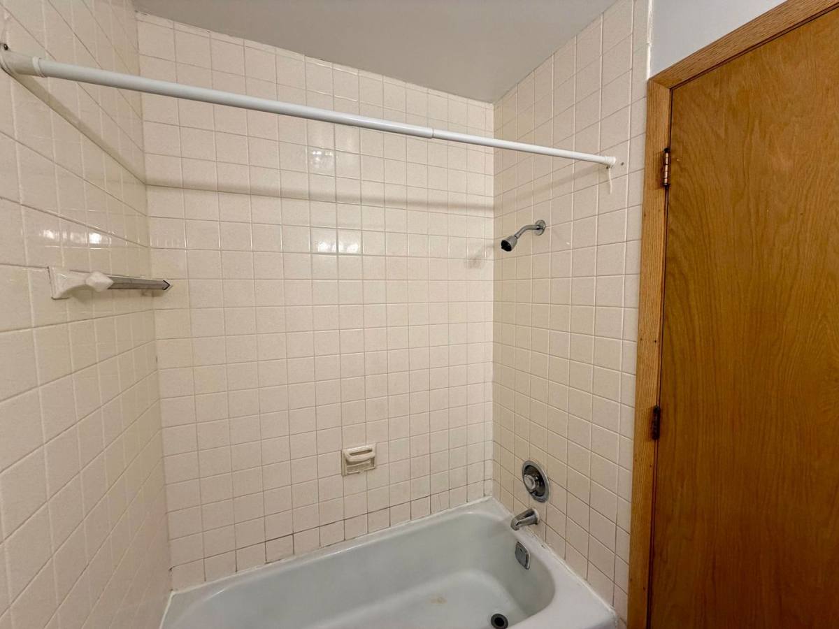 1100 Sunset Blvd, Stevens Point, WI 54481 - Apartment for Rent - Image 5