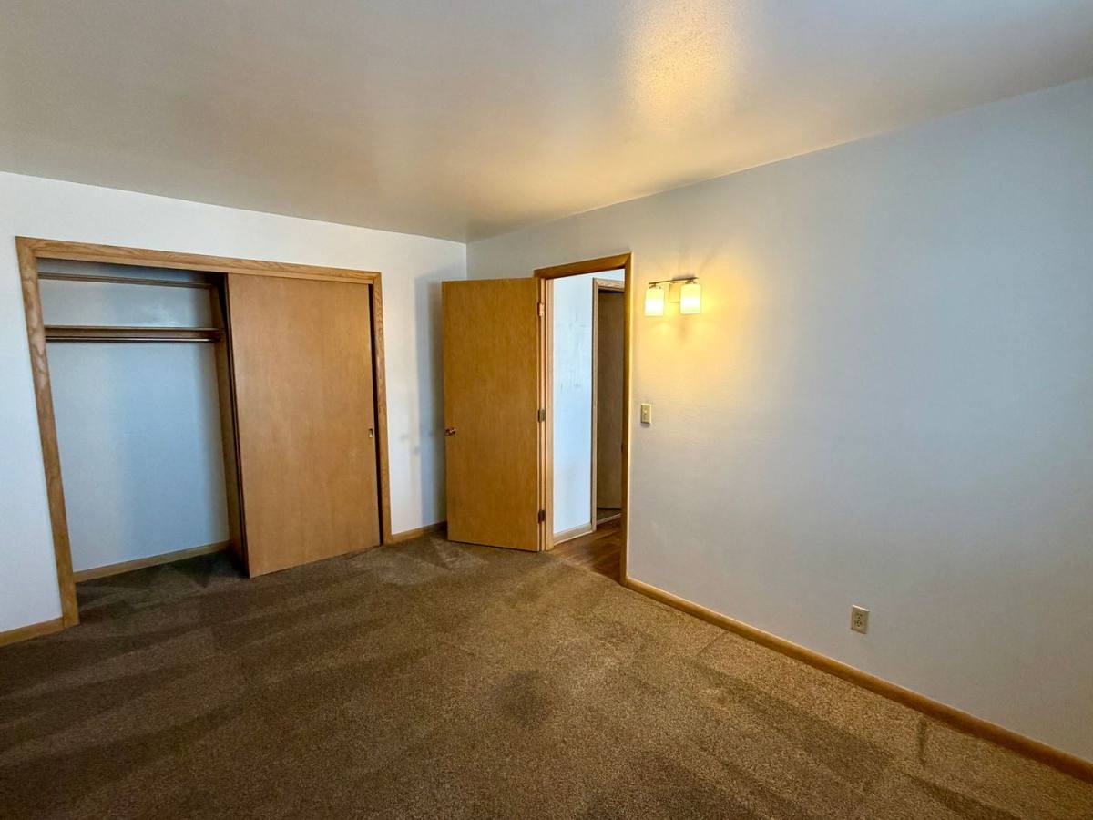 1100 Sunset Blvd, Stevens Point, WI 54481 - Apartment for Rent - Image 6
