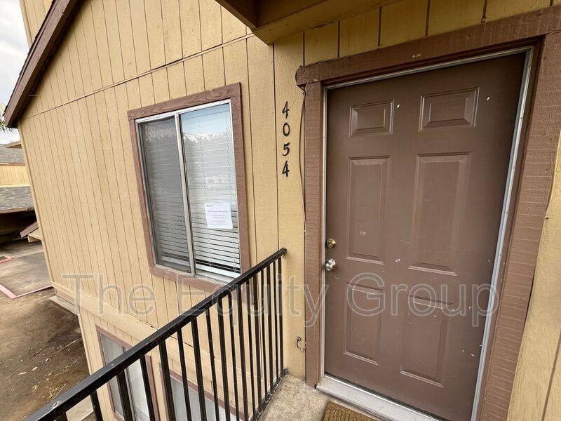 Apartment for rent at 4054 W Meadow Ave, Visalia, CA 93277