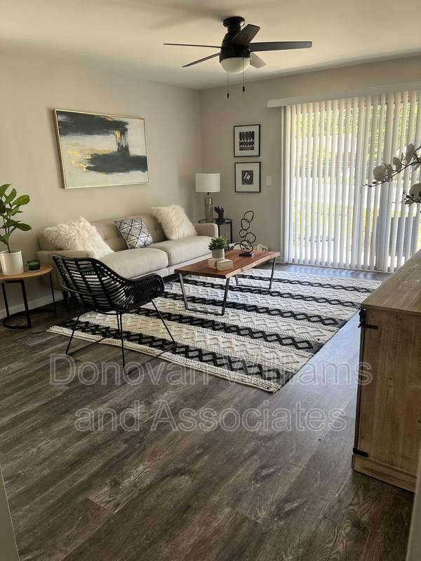 Apartment for rent at 2215 Kilborne Dr #E, Charlotte, NC 28205