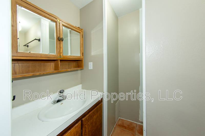 2813 Bent Ave #2, Cheyenne, WY 82001 - Apartment for Rent - Image 5