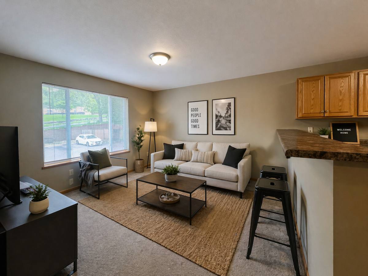 202 James Ave, Mankato, MN 56001 - Apartment for Rent - Image 2