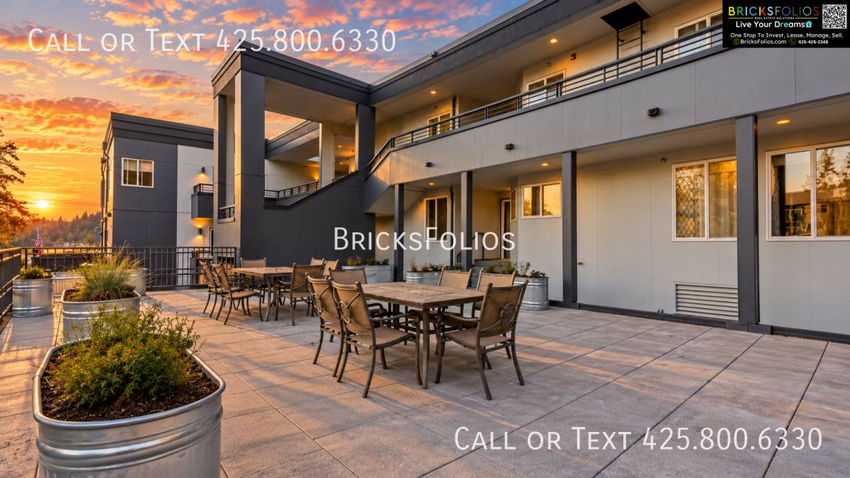 Condo for rent at 9039 NE Juanita Dr #304, Kirkland, WA 98034