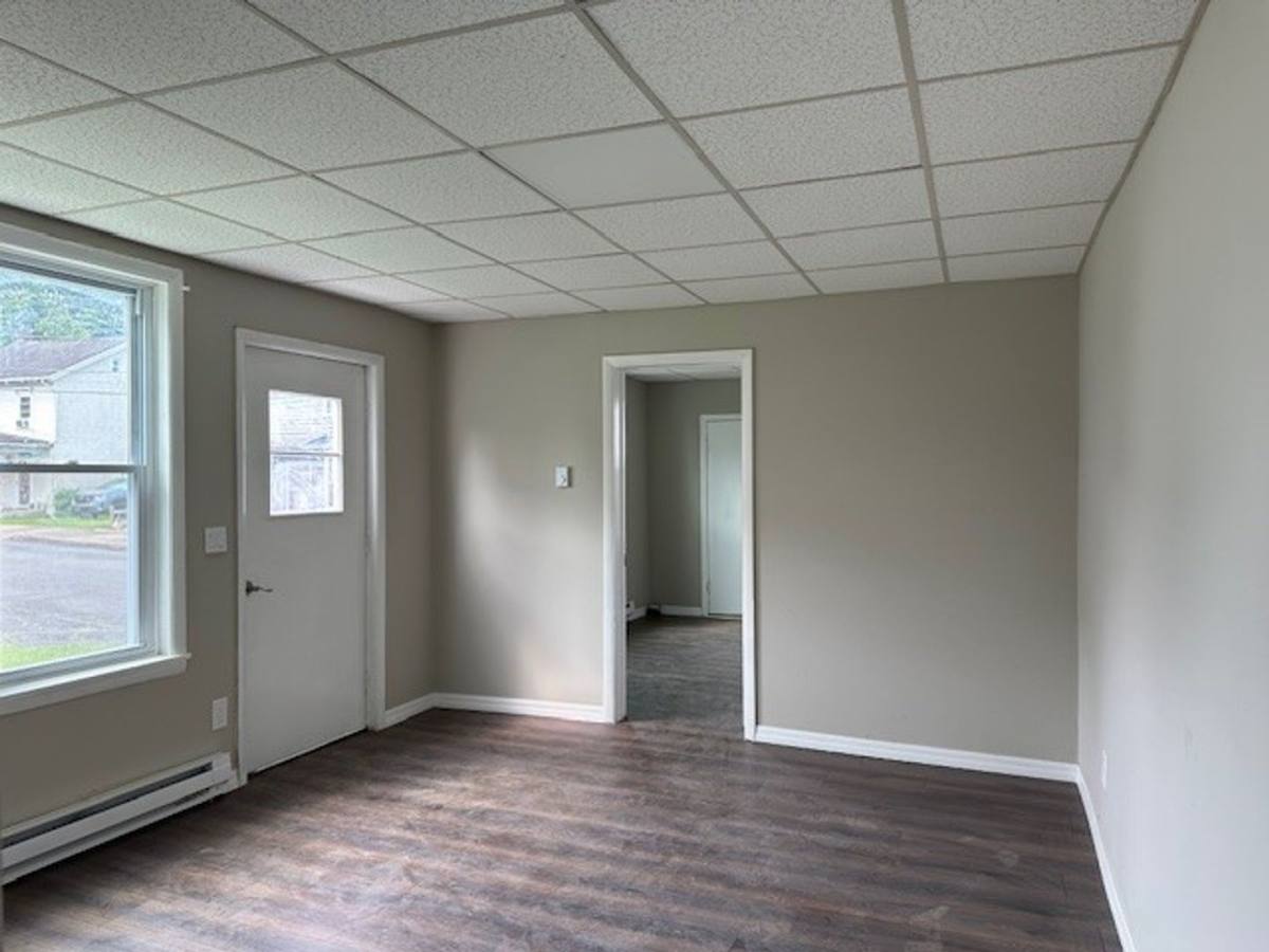 562 Race St #1, Millersburg, PA 17061 - Apartment for Rent - Image 5