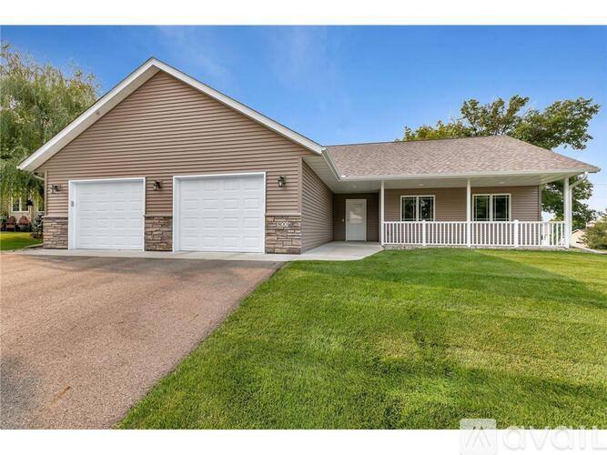 House for rent at 800 Wollak Way, Sauk Rapids, MN 56379
