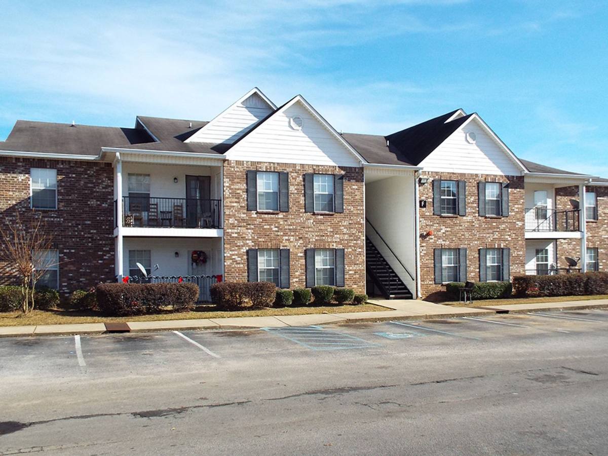 Apartment for rent at Reunion Court, 1060 Frog Level Lane, Philadelphia, MS 39350
