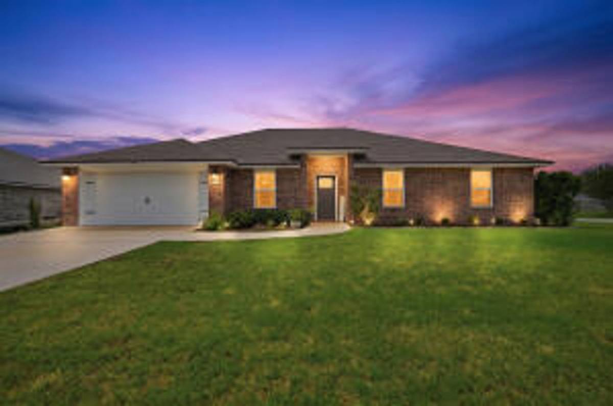 House for rent at 5302 Moore Loop, Crestview, FL 32536