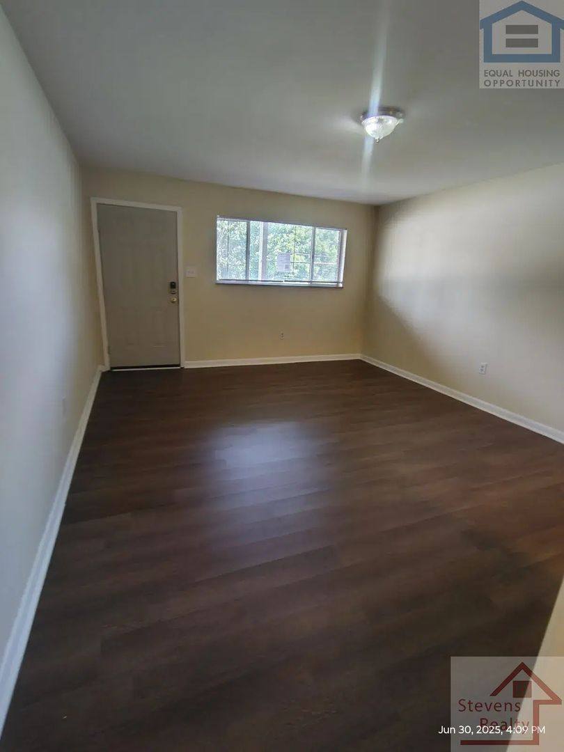 Apartment for rent at 5101 Asheville Highway #5, Knoxville, TN 37914
