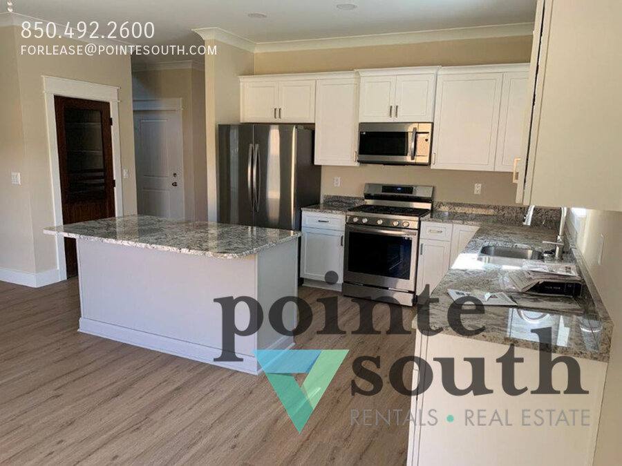 817 Willow St, Destin, FL 32541 - House for Rent - Image 2