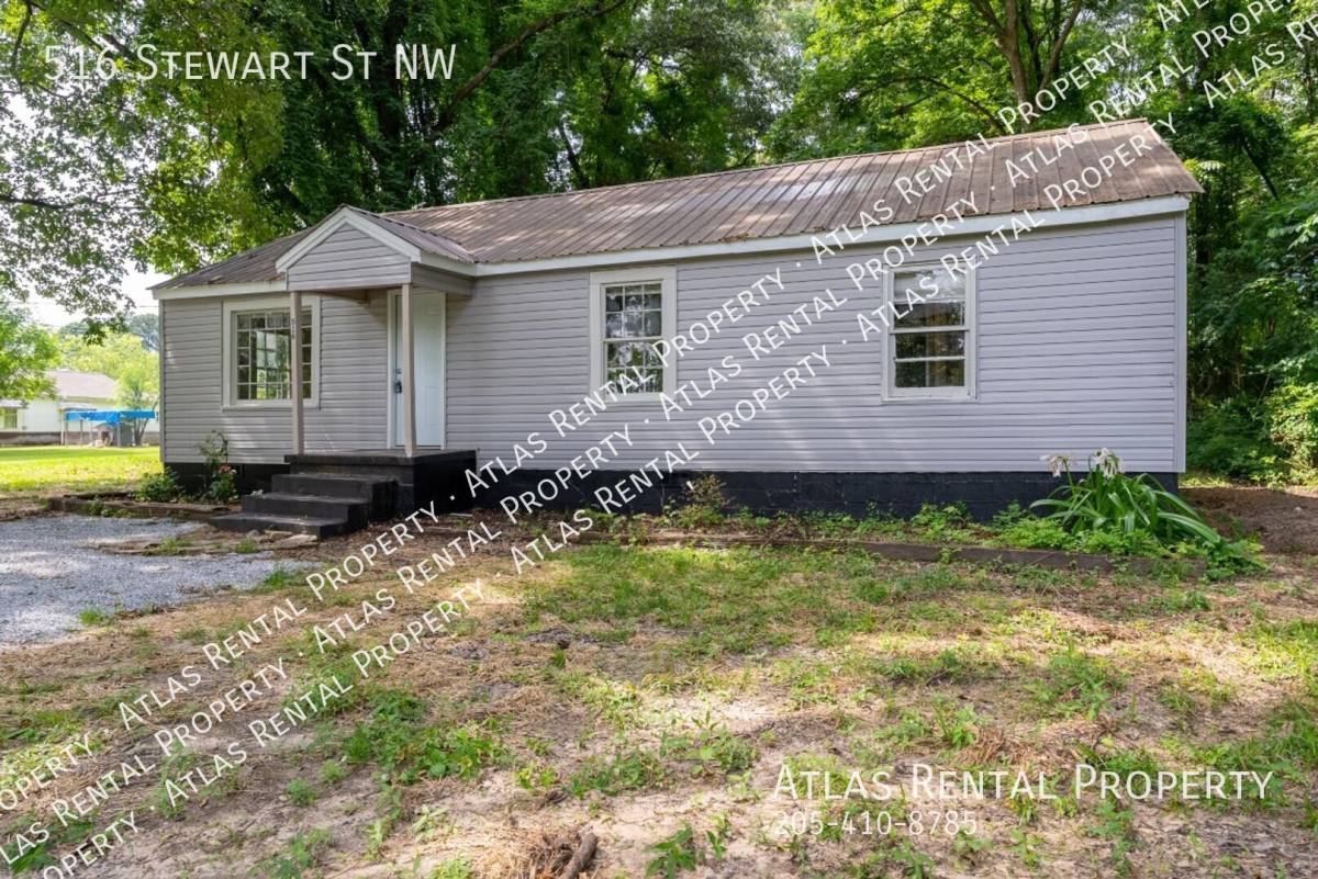 516 Stewart St NW, Hartselle, AL 35640 - House for Rent - Image 2