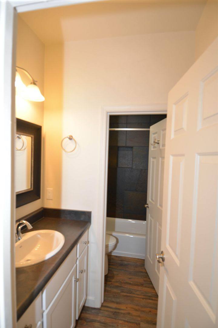 2511 N W St, Flagstaff, AZ 86004 - Apartment for Rent - Image 3