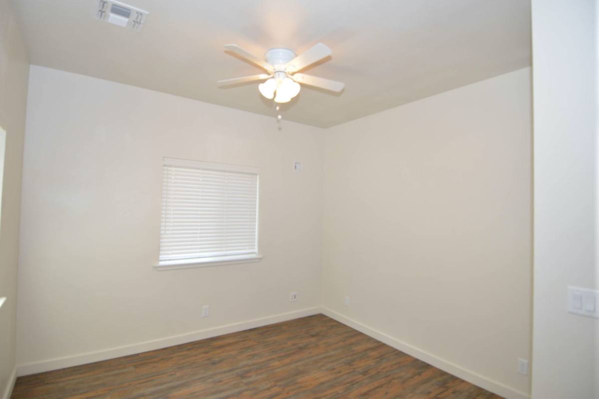 2511 N W St, Flagstaff, AZ 86004 - Apartment for Rent - Image 9