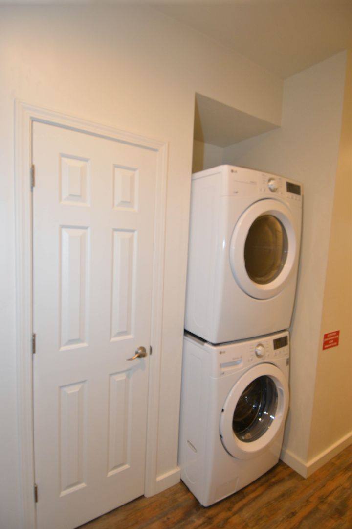 2511 N W St, Flagstaff, AZ 86004 - Apartment for Rent - Image 8