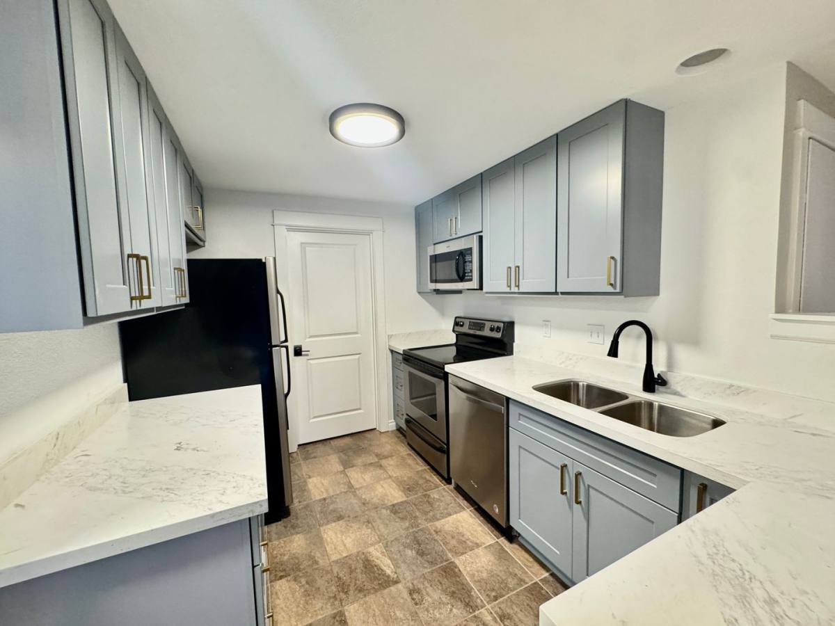 Condo for rent at 746 Kirkland Circle #F102, Kirkland, WA 98033