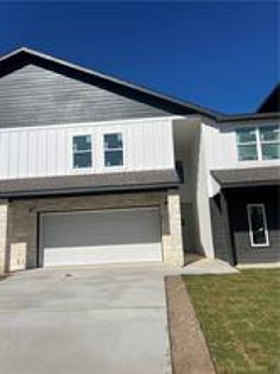 Townhouse for rent at 1818 Royal Ridge, Belton, TX 76513