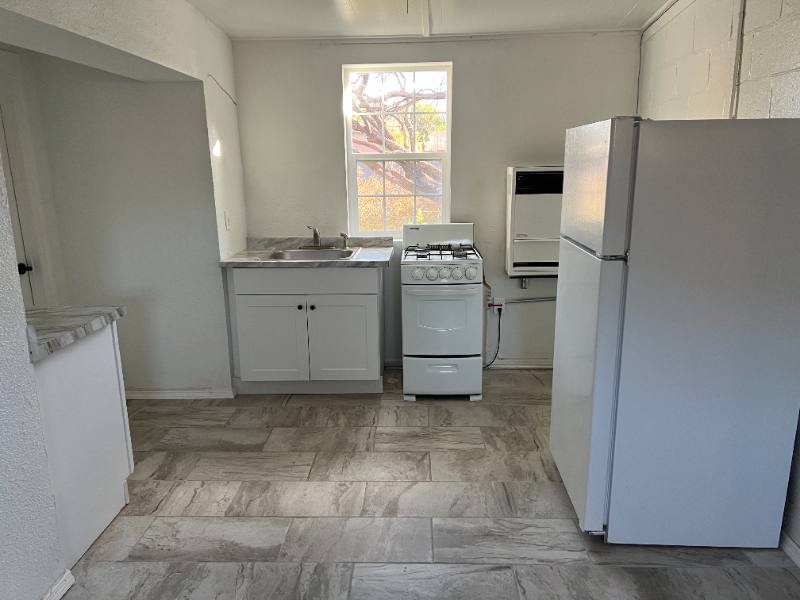 2208 1st St #B, Flagstaff, AZ 86004 - Apartment for Rent - Image 1