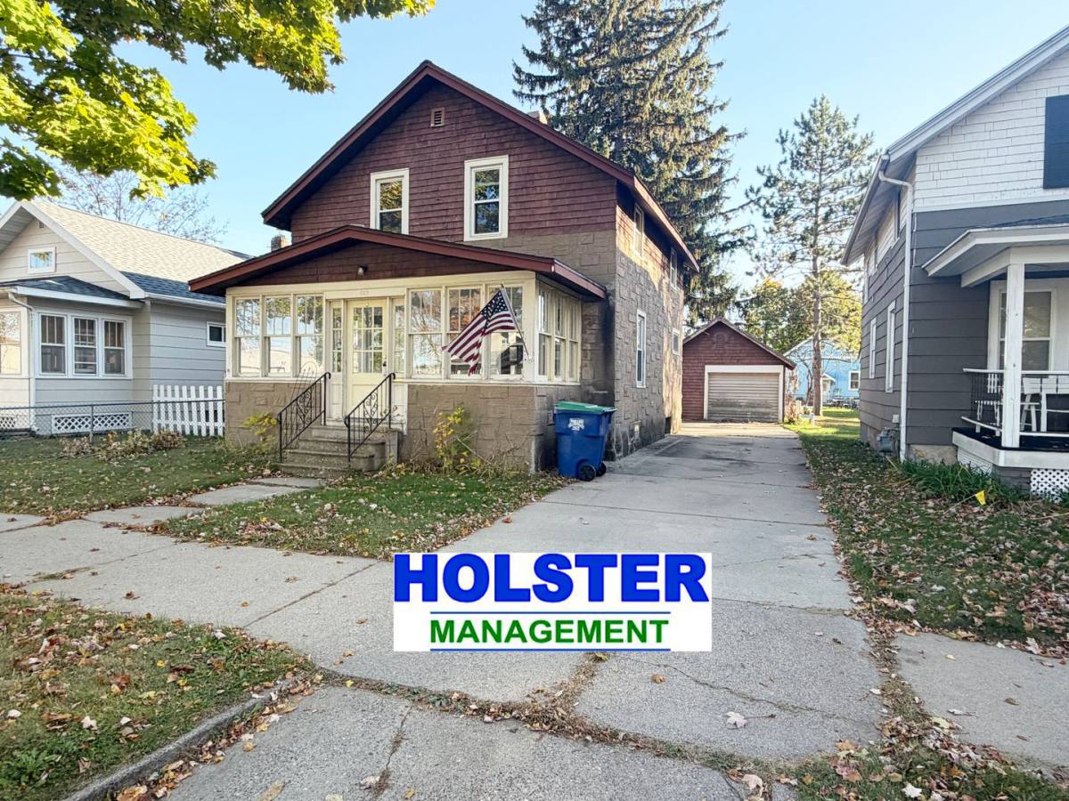 829 Young St, Wausau, WI 54403 - House for Rent