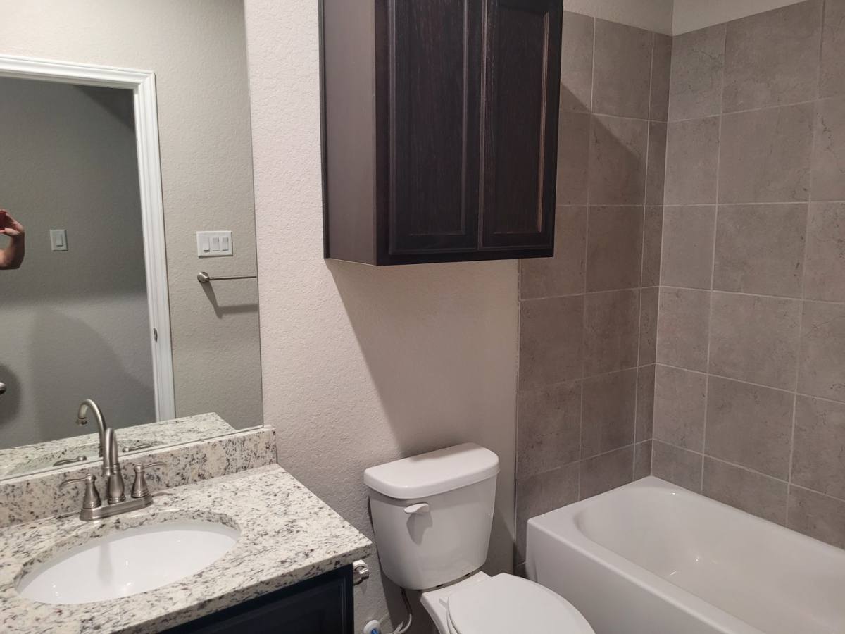 1106 Burek Cross, Seguin, TX 78155 - Townhouse for Rent - Image 7