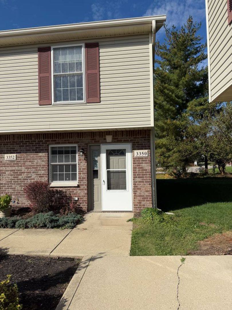 Townhouse for rent at 3350 S Oaklawn Circle, Bloomington, IN 47401