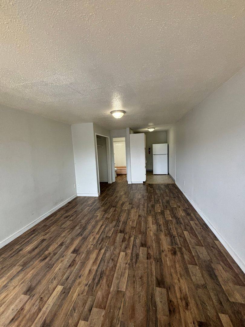 1002 Cushman St, Fairbanks, AK 99701 - Apartment for Rent - Image 7