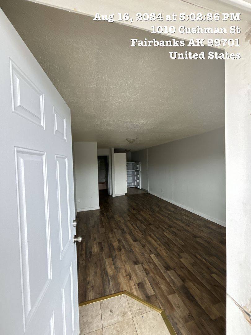1002 Cushman St, Fairbanks, AK 99701 - Apartment for Rent - Image 4