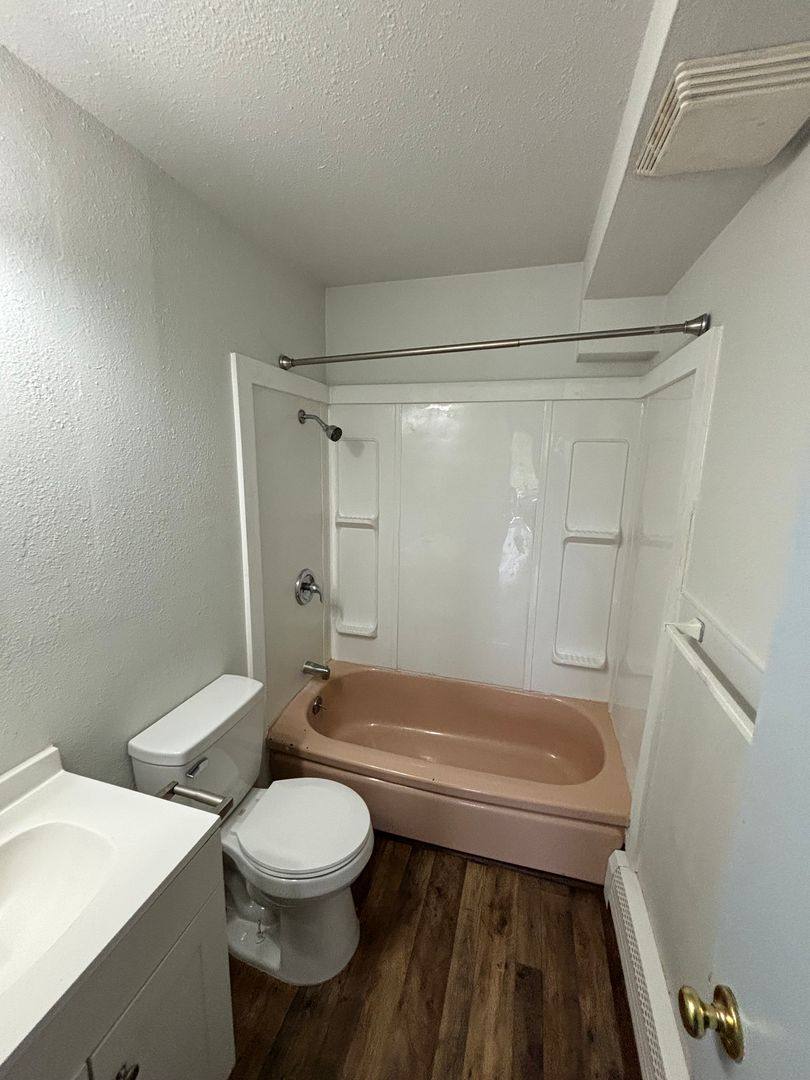 1002 Cushman St, Fairbanks, AK 99701 - Apartment for Rent - Image 10