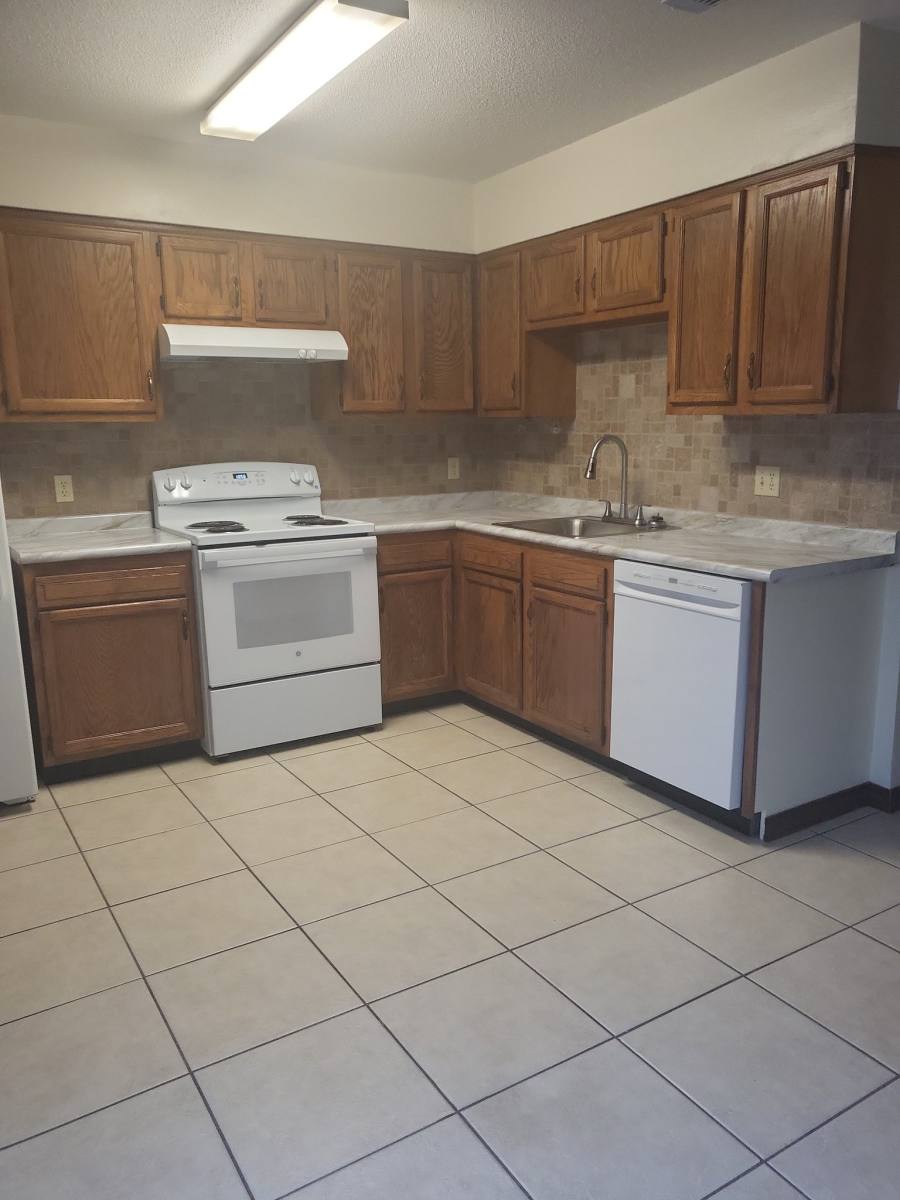 Townhouse for rent at 1325 Greendale Ave #1, Fort Walton Beach, FL 32547
