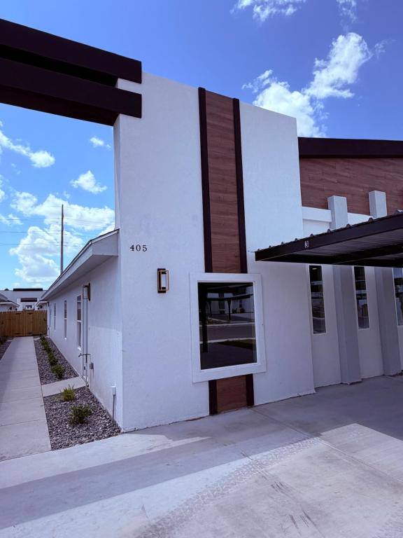 Townhouse for rent at 405 N Alexandrite #2, Edinburg, TX 78541