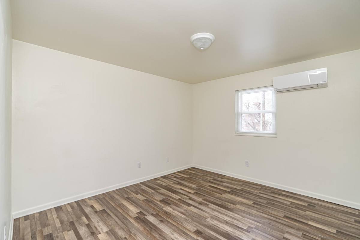 209 N Woodland Dr #22, Radcliff, KY 40160 - Apartment for Rent - Image 10