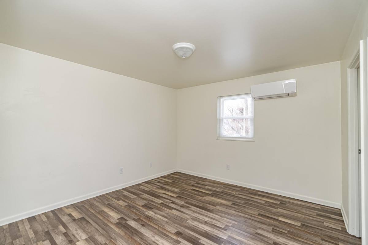 209 N Woodland Dr #22, Radcliff, KY 40160 - Apartment for Rent - Image 9
