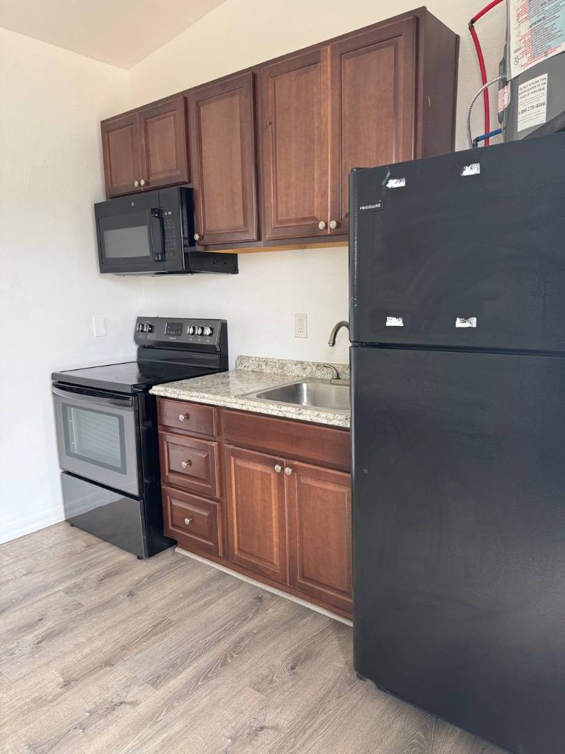 912 W Second 1-6 #1, Winslow, AZ 86047 - Apartment for Rent - Image 2