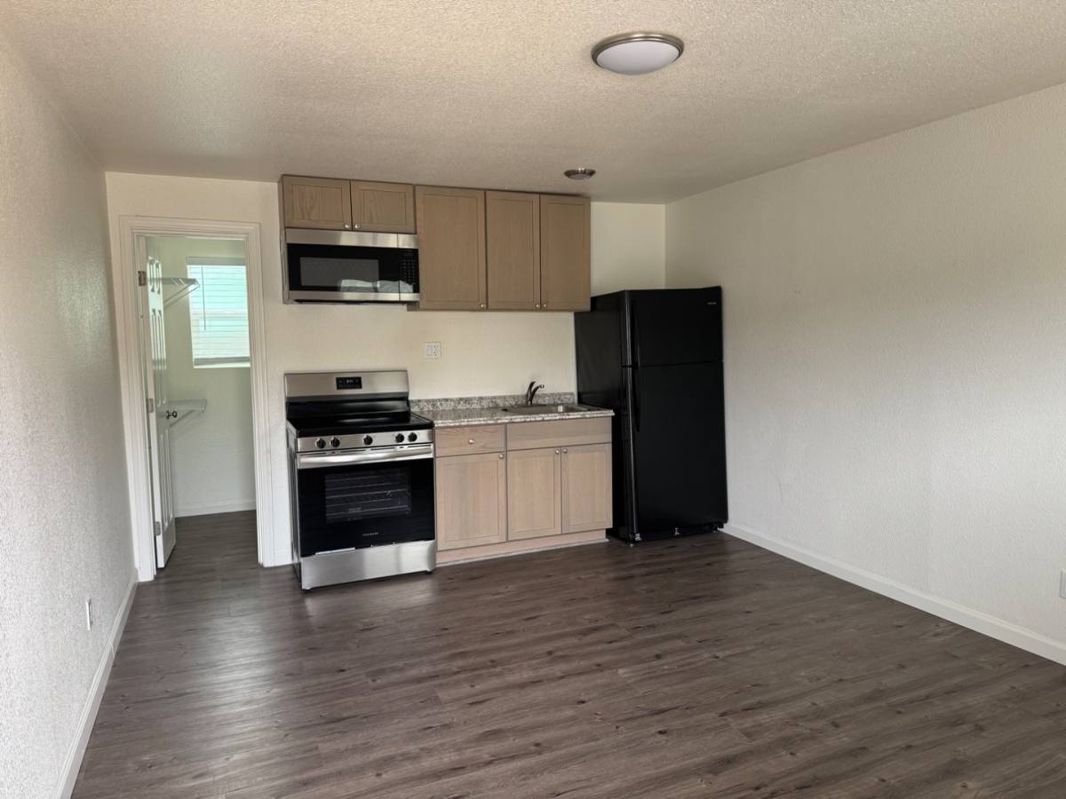 912 W Second 7-20 #20, Winslow, AZ 86047 - Apartment for Rent - Image 2