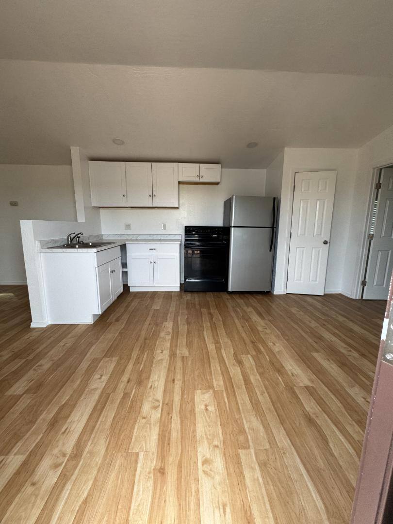 1702 Bushman, Space 4, Winslow, AZ 86047 - Apartment for Rent - Image 8