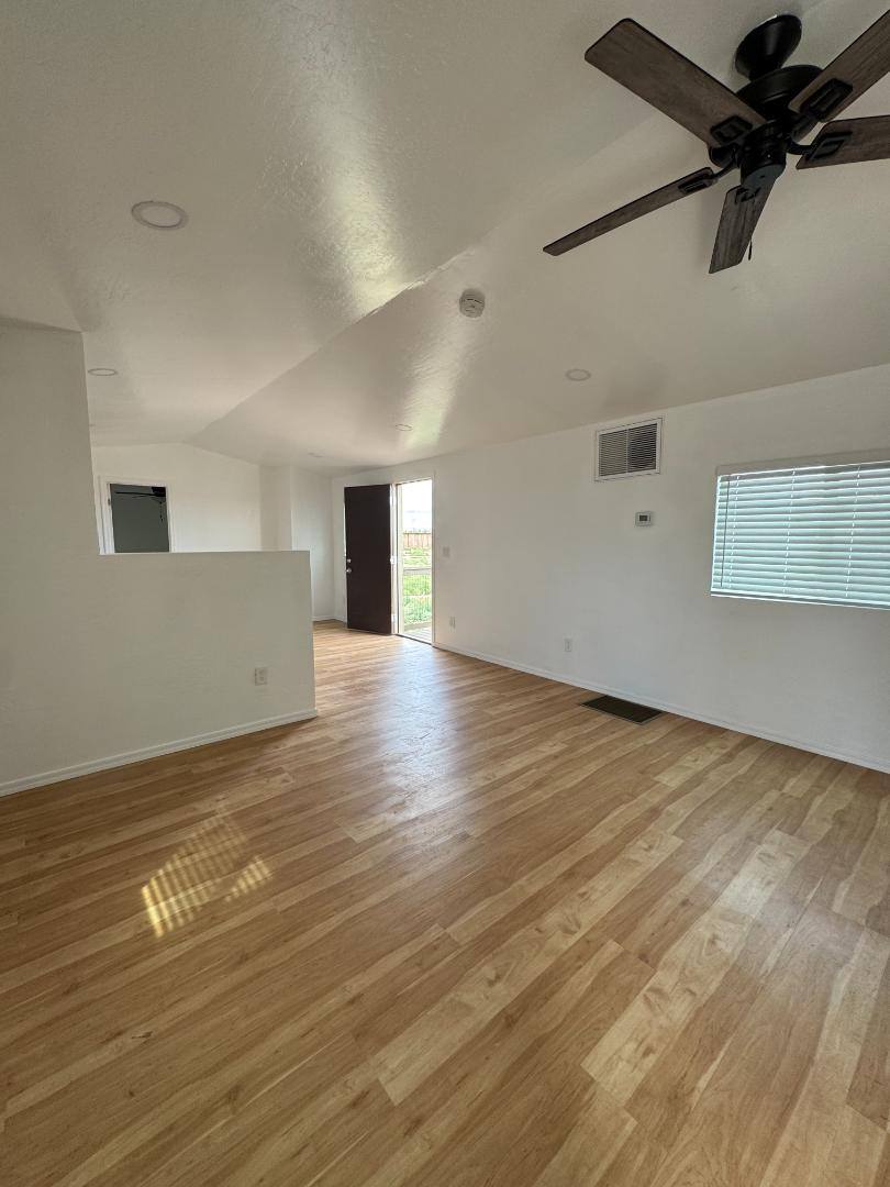 1702 Bushman, Space 4, Winslow, AZ 86047 - Apartment for Rent - Image 7
