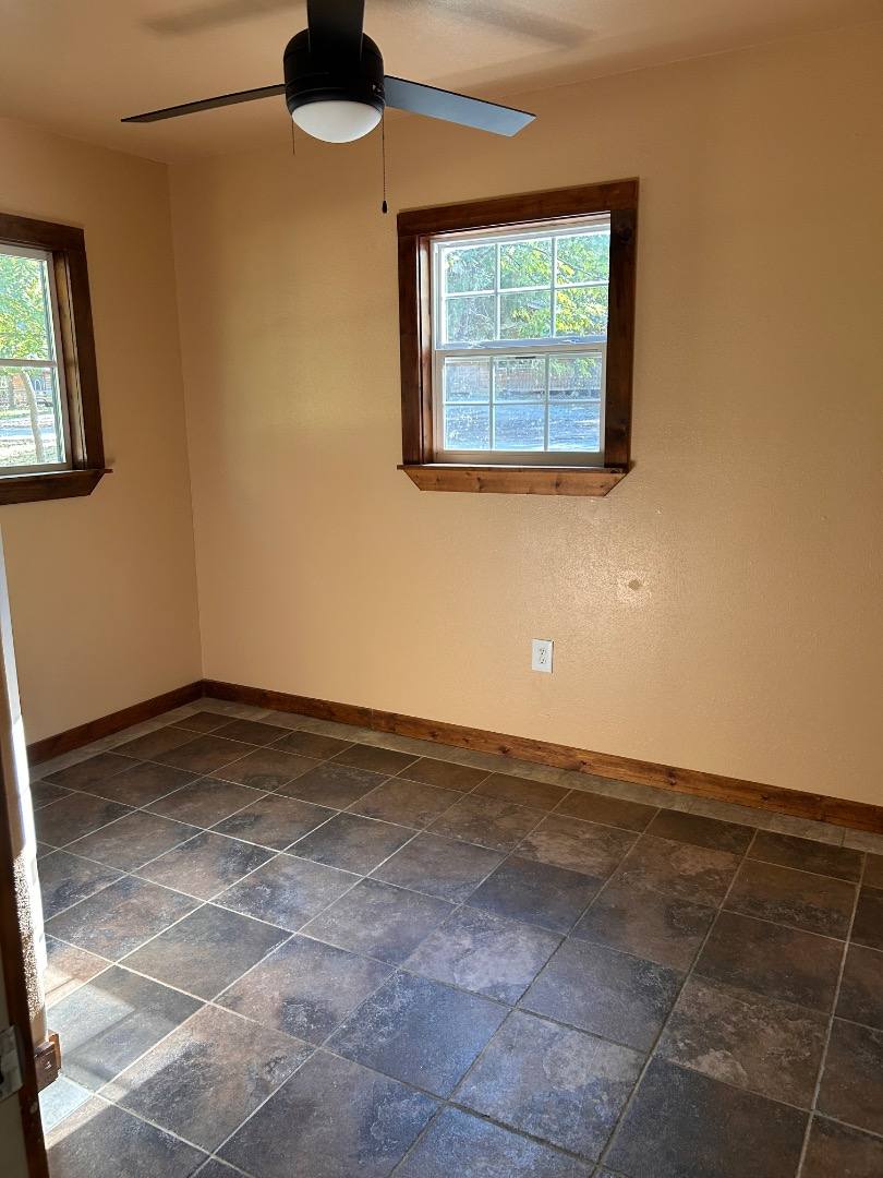 136 Knob Hill Circle #24, Afton, OK 74331 - House for Rent - Image 4