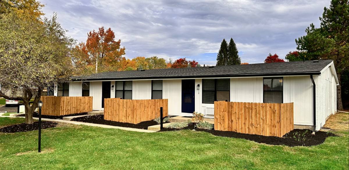 Apartment for rent at Ashgrove, 1 Ashgrove Court, Franklin, OH 45005