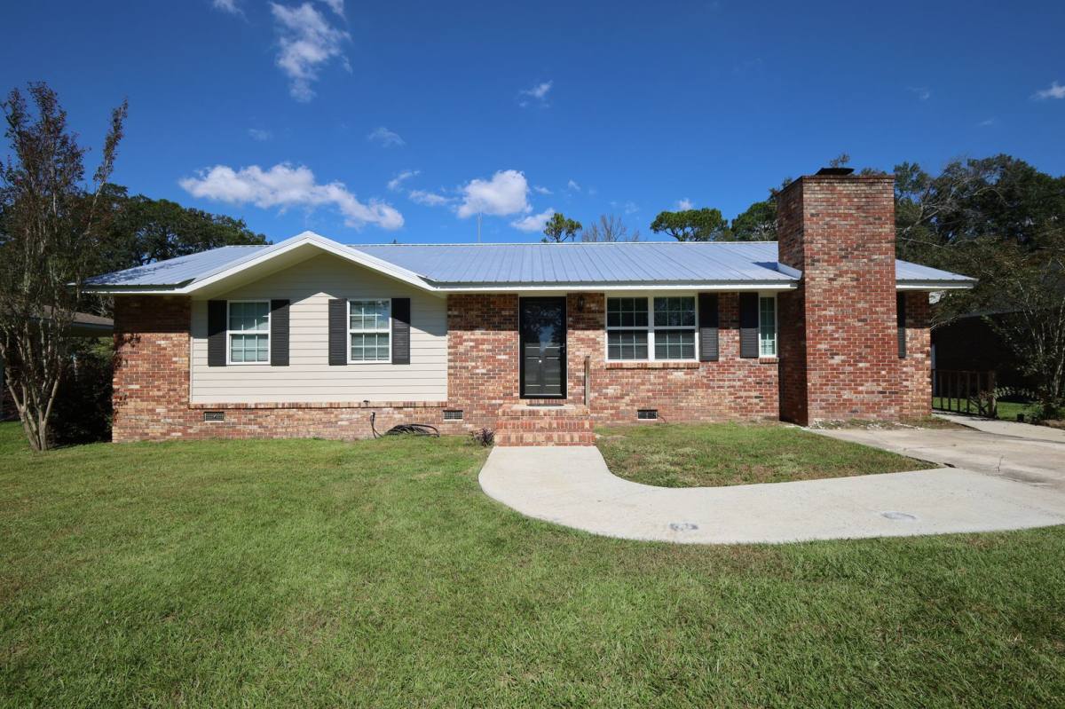 House for rent at 307 E Stanfill St, Hahira, GA 31632