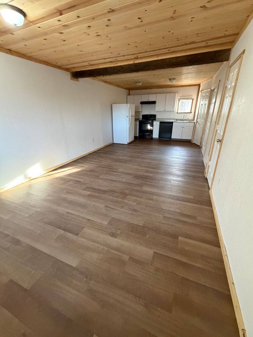 2921 Glacier State Dr, North Pole, AK 99705 - Apartment for Rent - Image 4
