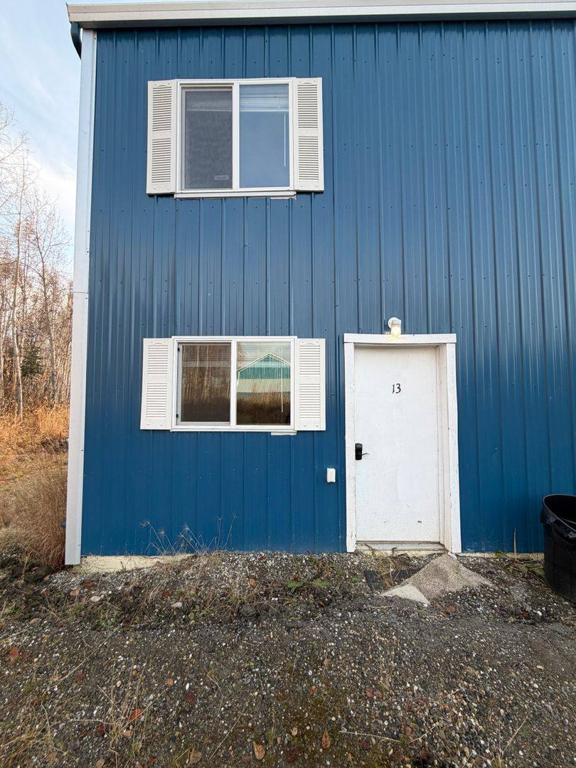 2921 Glacier State Dr, North Pole, AK 99705 - Apartment for Rent - Image 2