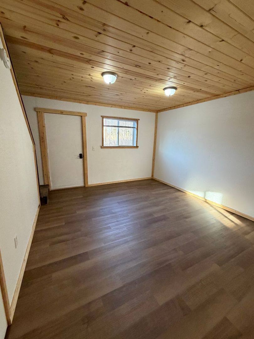 2921 Glacier State Dr, North Pole, AK 99705 - Apartment for Rent - Image 3