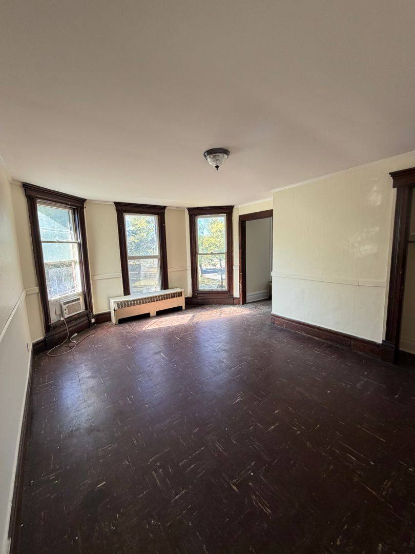 Apartment for rent at 1716 Walnut St, Hopkinsville, KY 42240