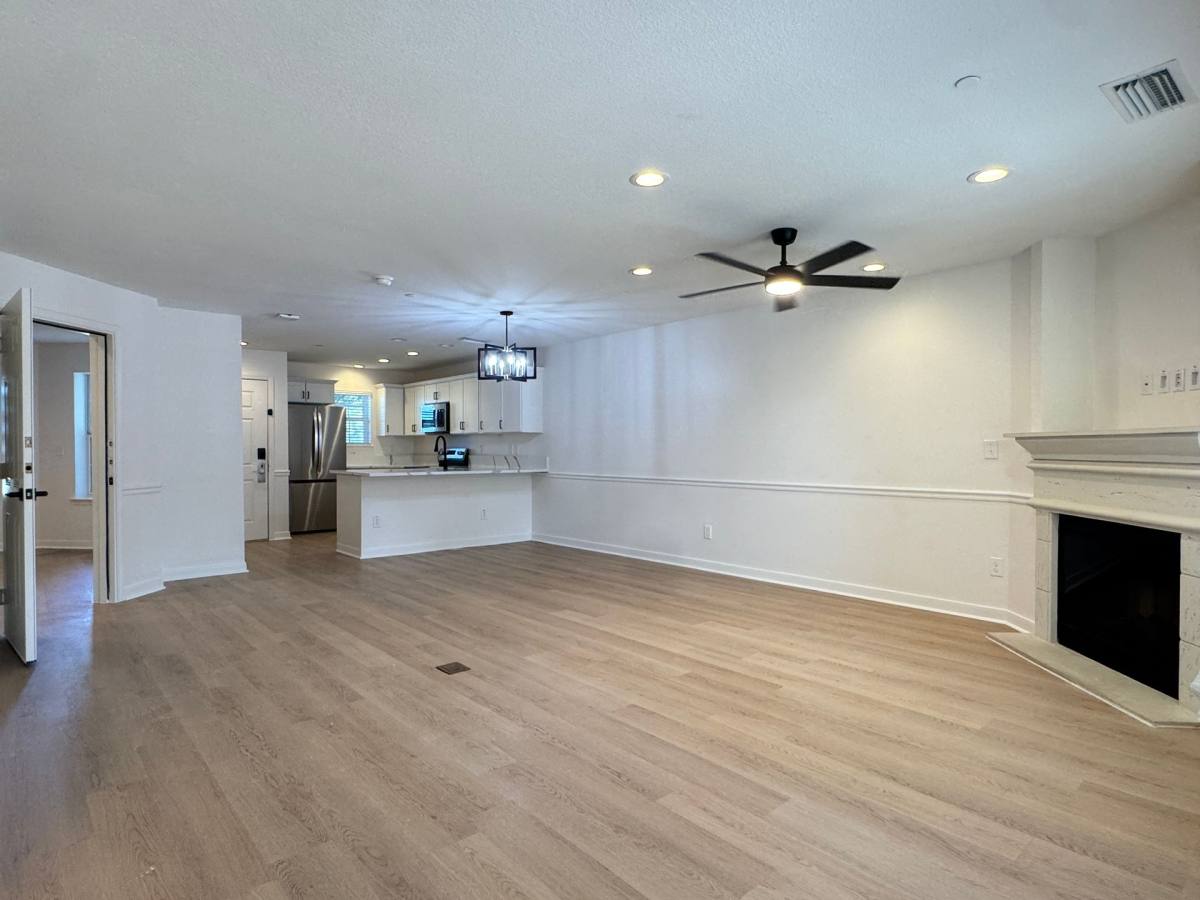 Condo for rent at Waters Edge Beach Club, 16950 County Rd, Flint, TX 75762
