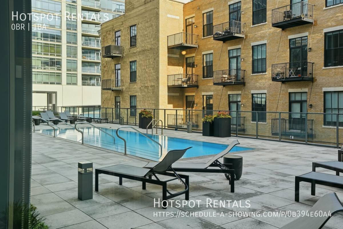 Apartment for rent at 1326 S Michigan Ave, Chicago, IL 60605