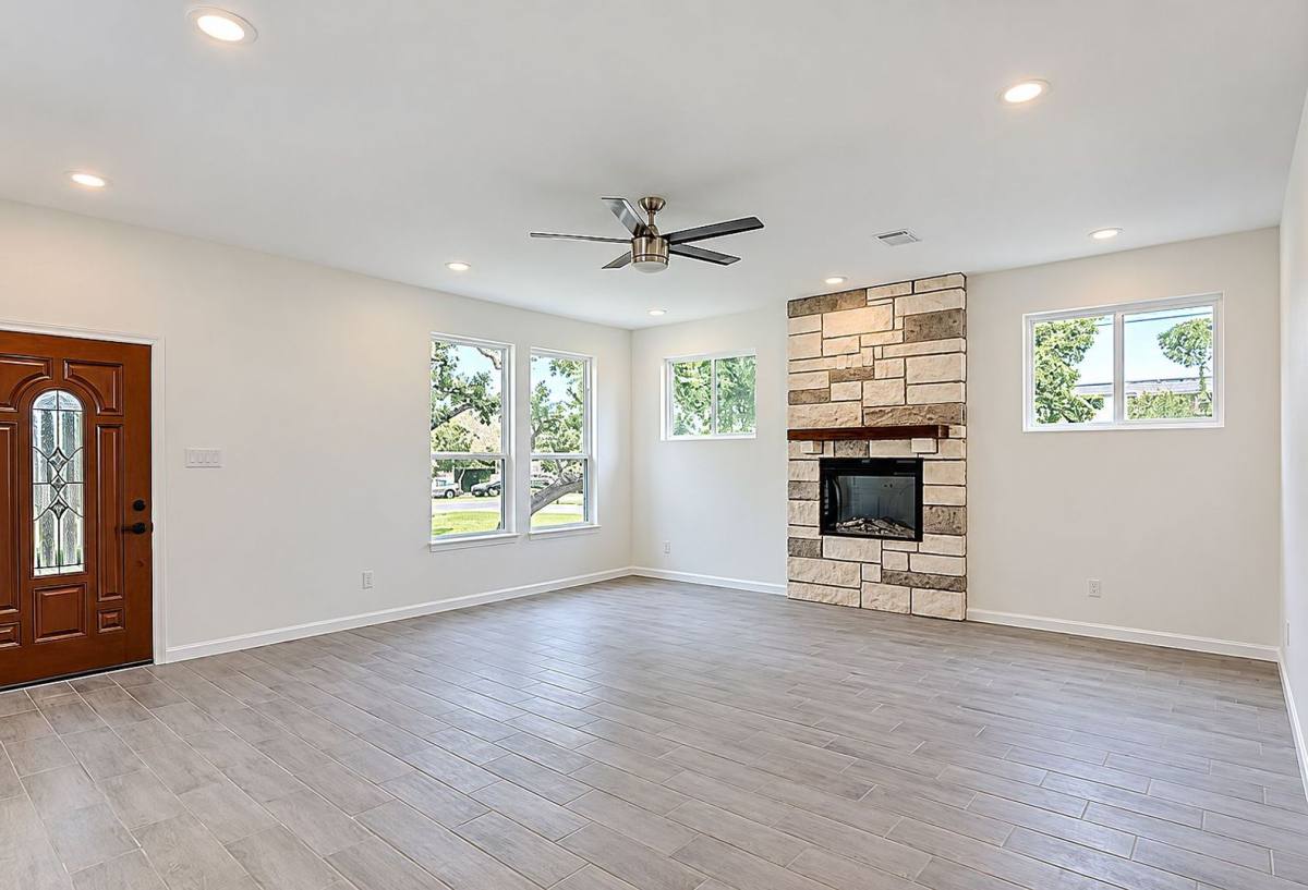 1583 Bonnyview Dr, Canyon Lake, TX 78133 - House for Rent - Image 6