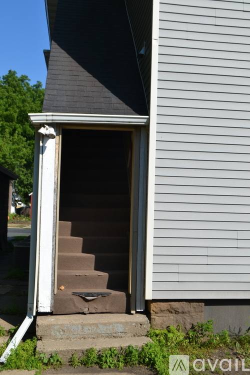 604 N 2nd St #4, Mankato, MN 56001 - Apartment for Rent - Image 2